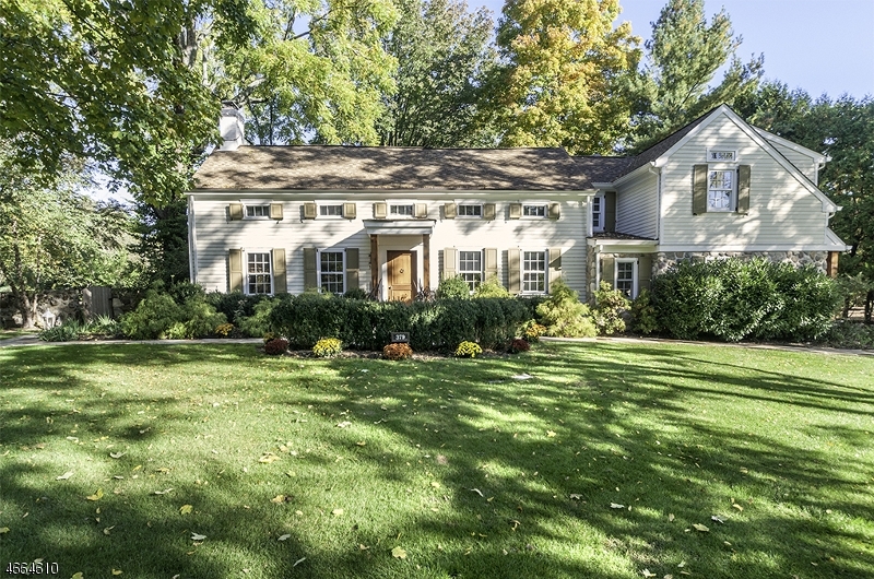 379 White Oak Ridge Rd, Millburn, NJ 07078